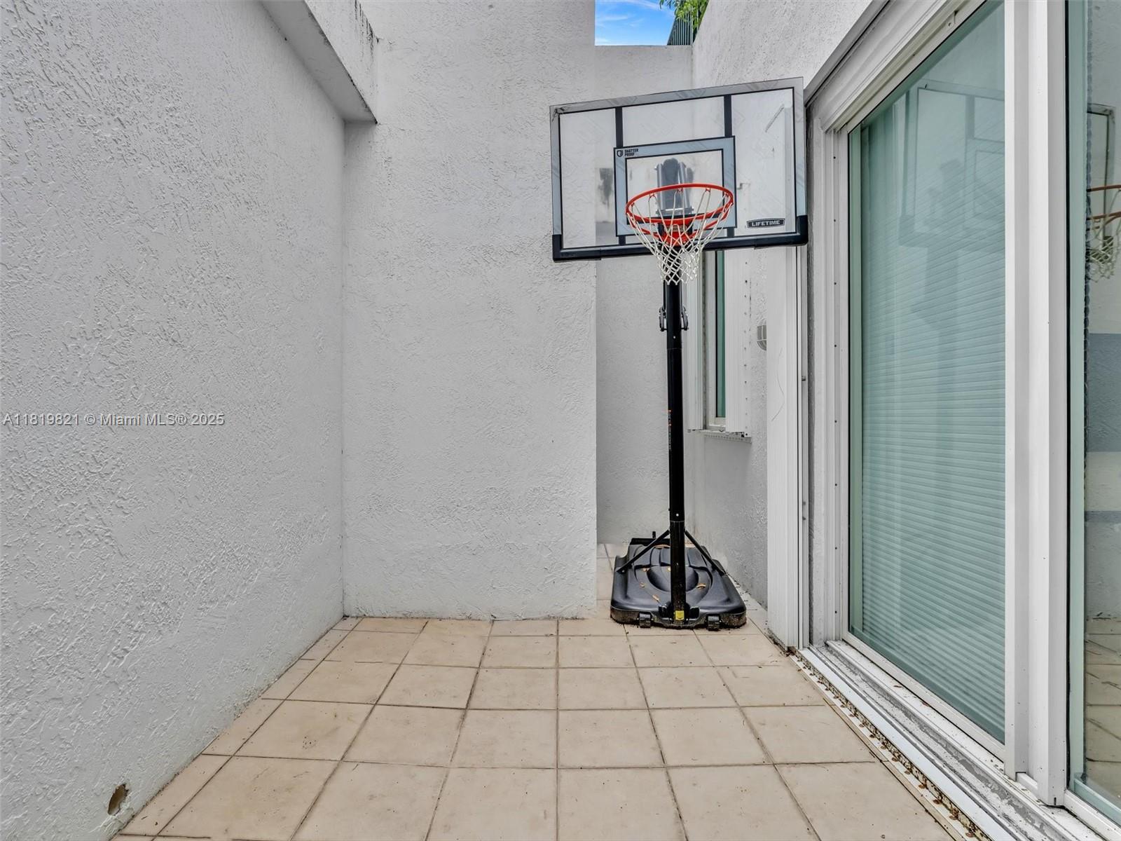 16500 Collins Ave #TH-10, Sunny Isles Beach, Florida image 46