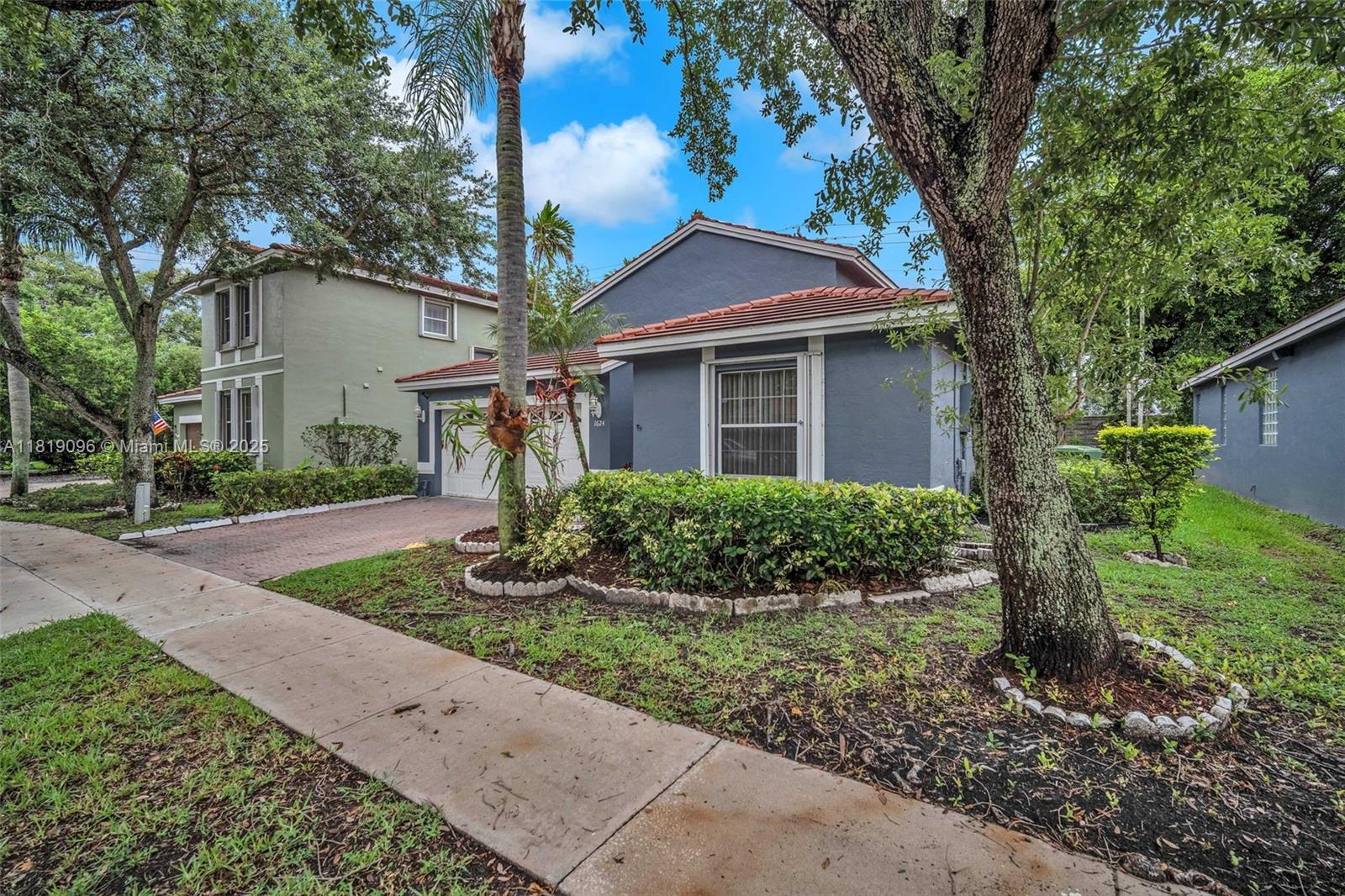 1624 SW 149th Ave, Pembroke Pines, Florida image 2