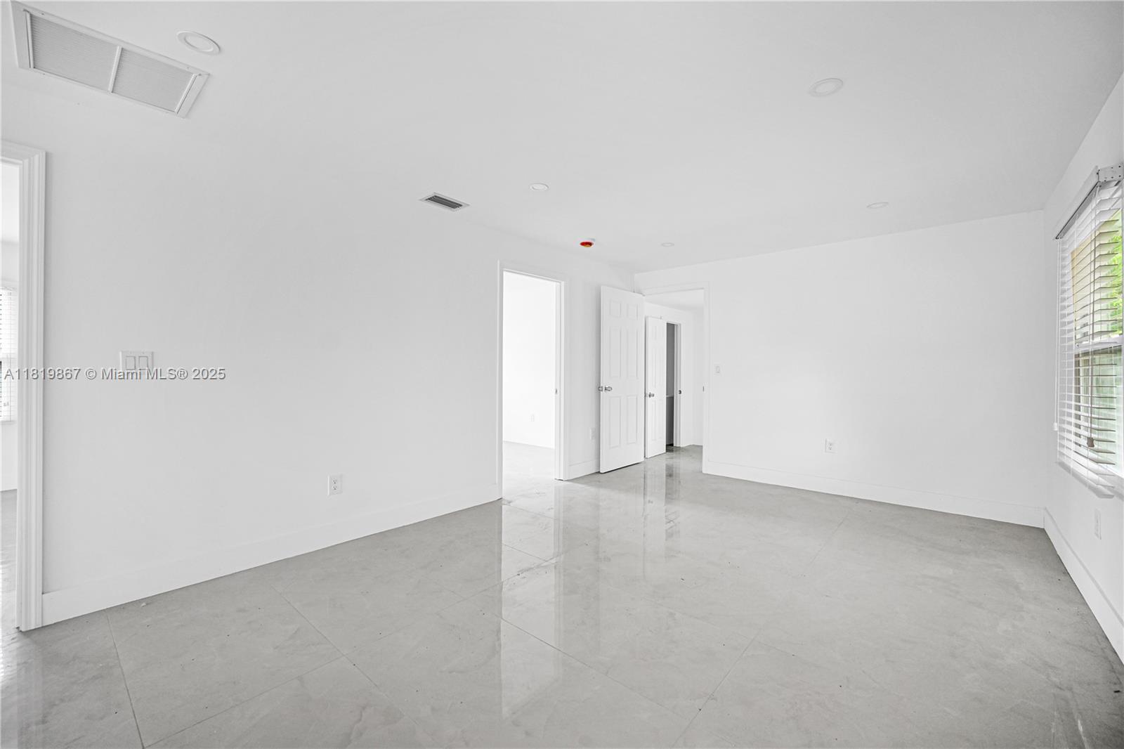 127 NE 8th St, Pompano Beach, Florida image 36