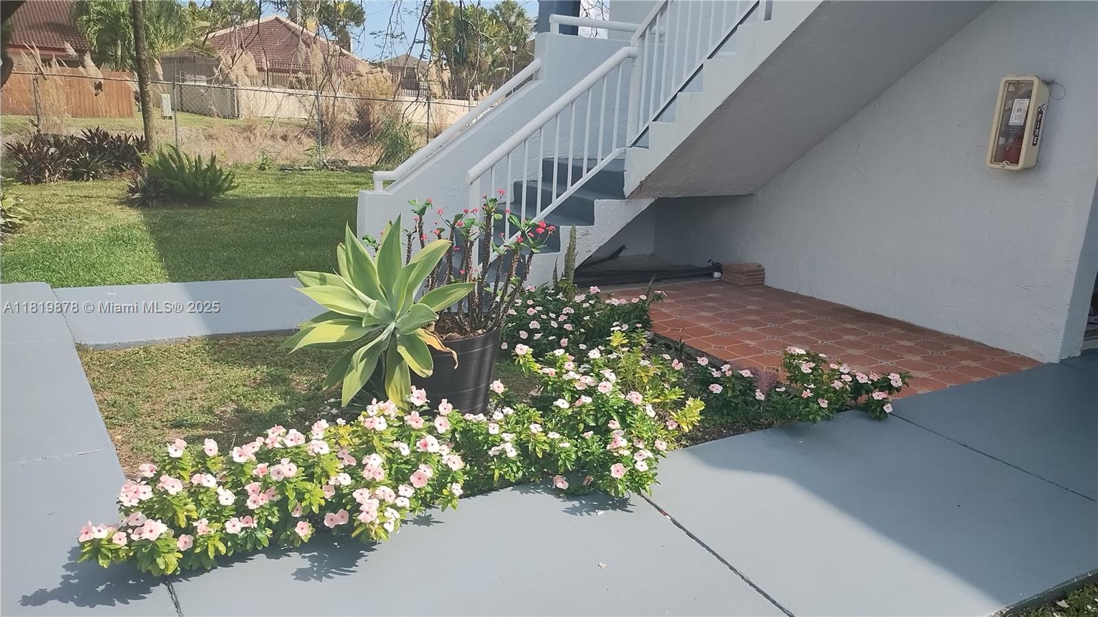 Property photo # 0