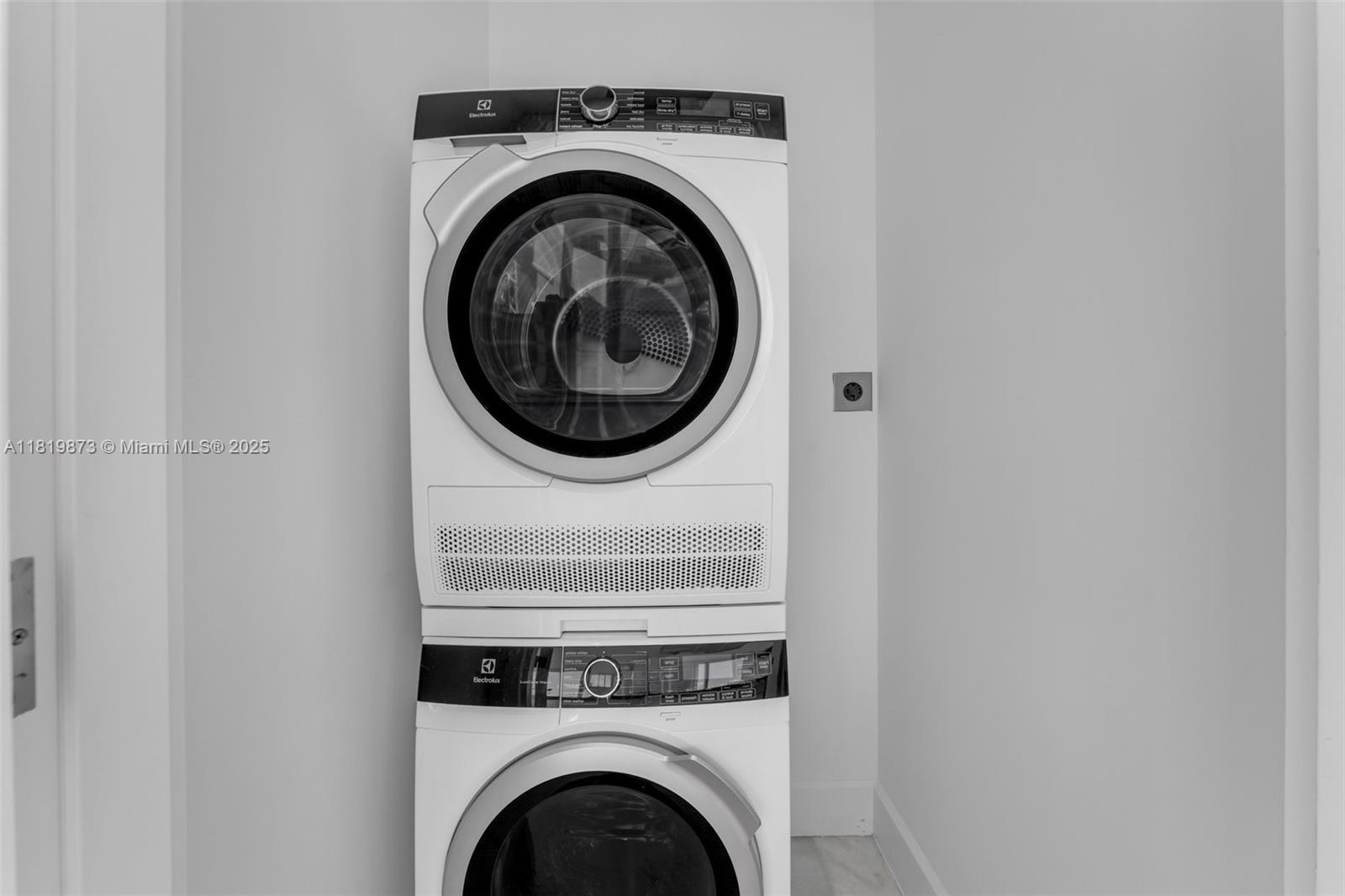 Property photo # 2