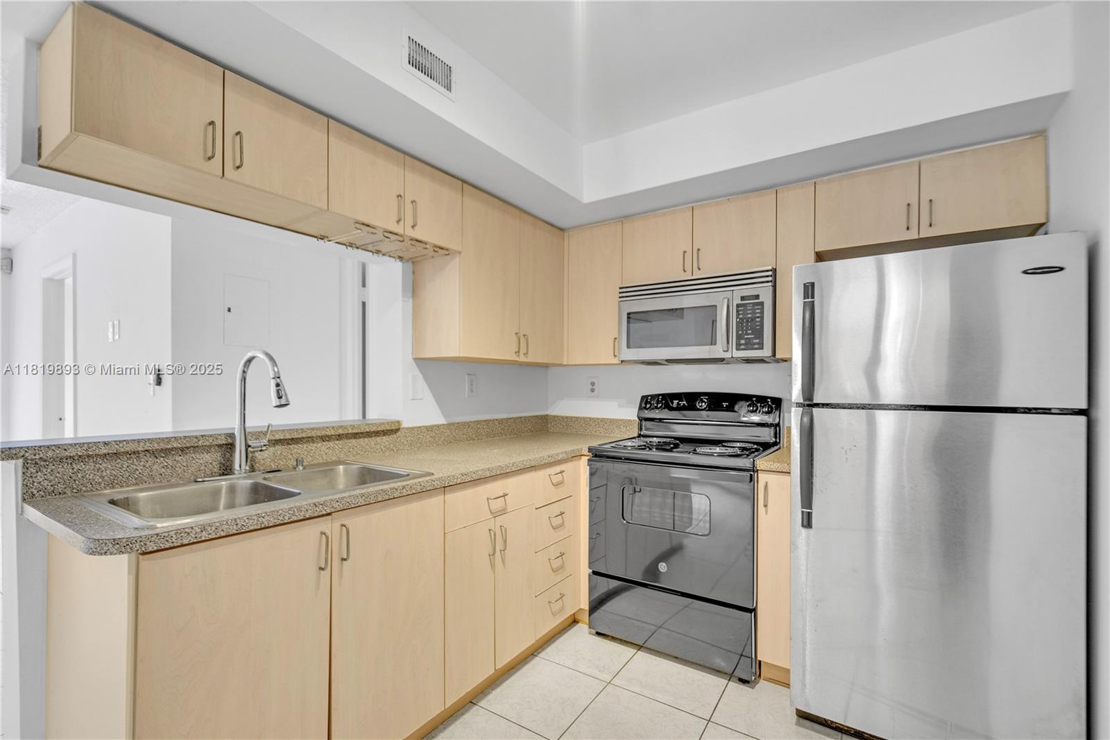 15495 N Miami Lakeway N #101, Miami Lakes, Florida image 6
