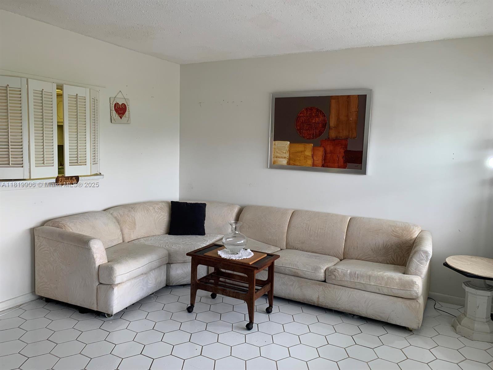 Property photo # 0