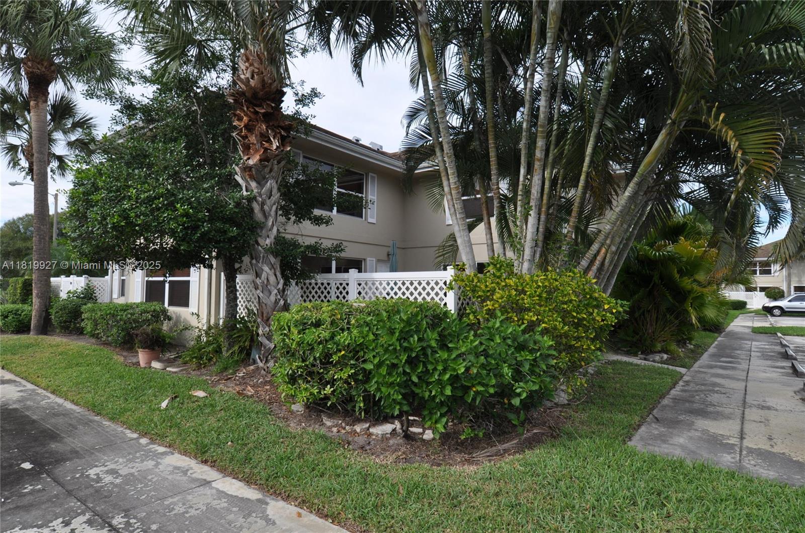 Property photo # 0