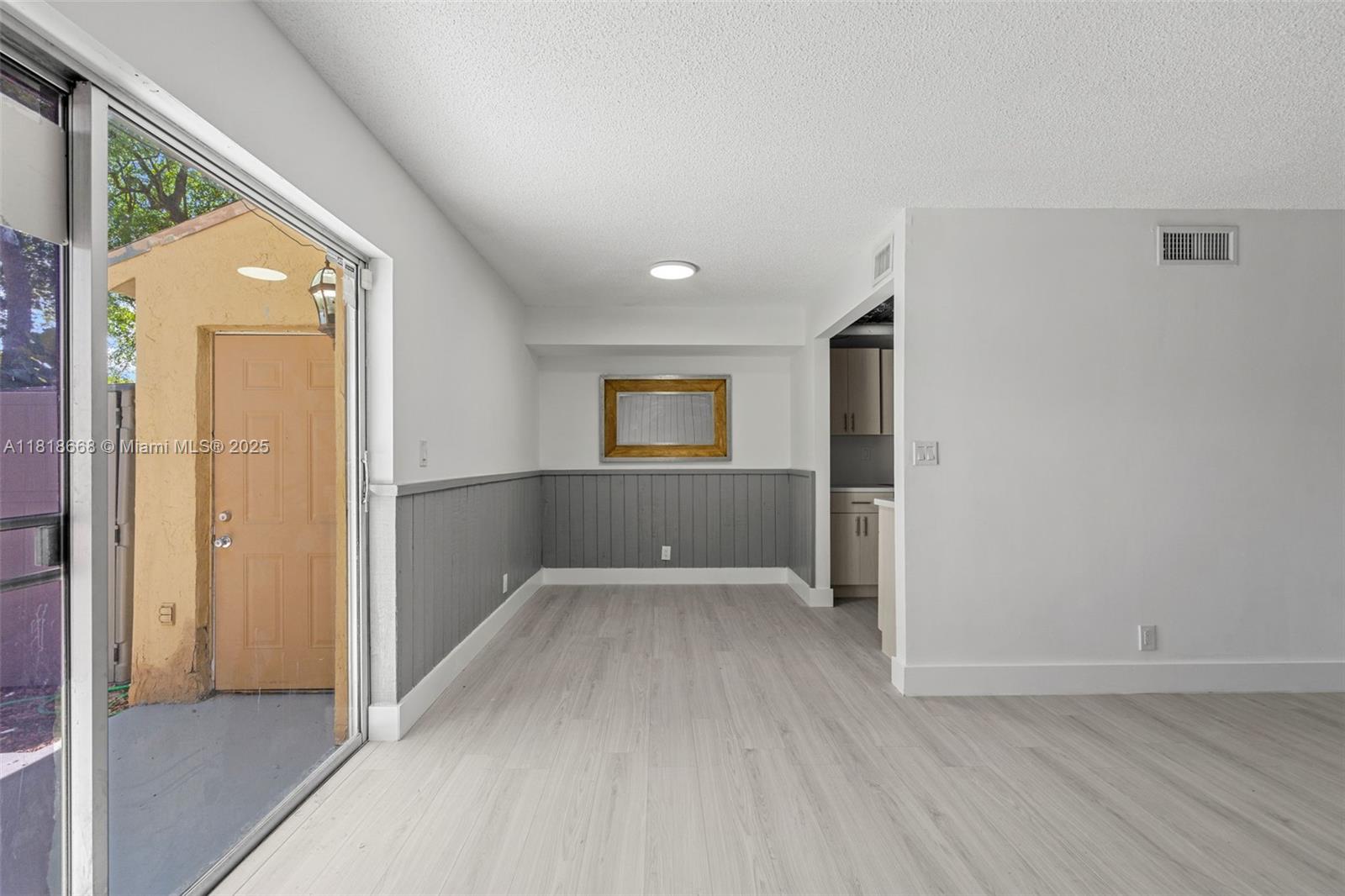 7175 Nova Dr #303, Davie, Florida image 13