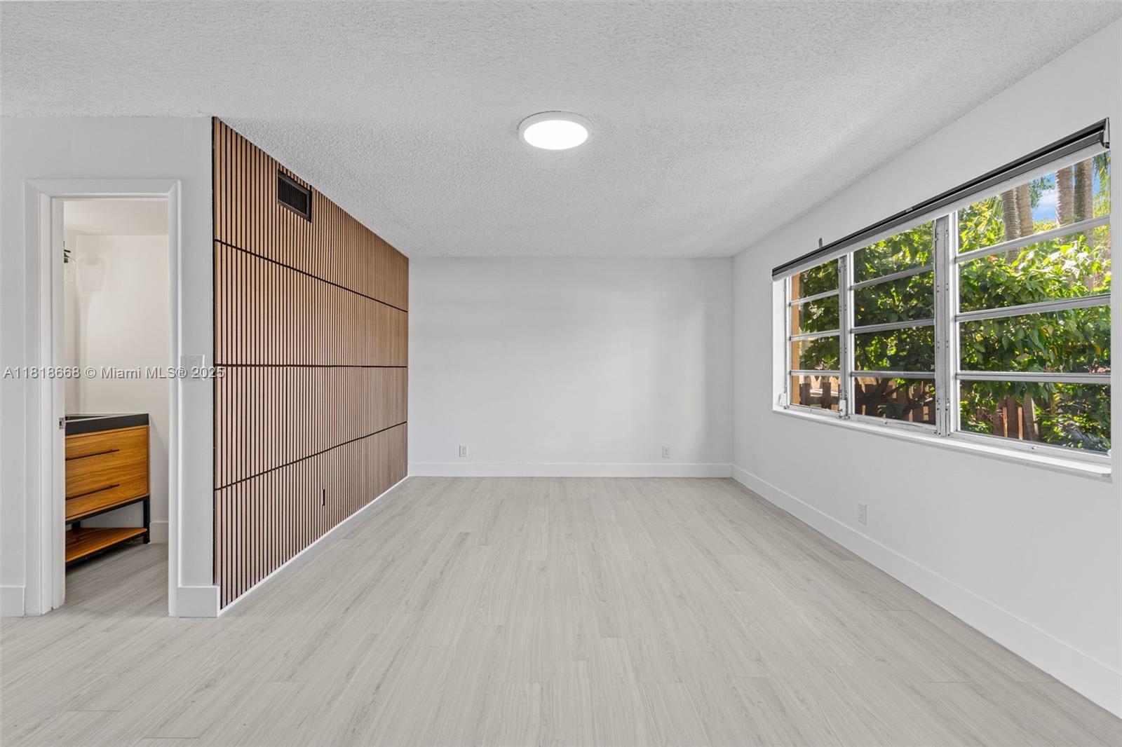 7175 Nova Drive #303, Davie, Florida image 17