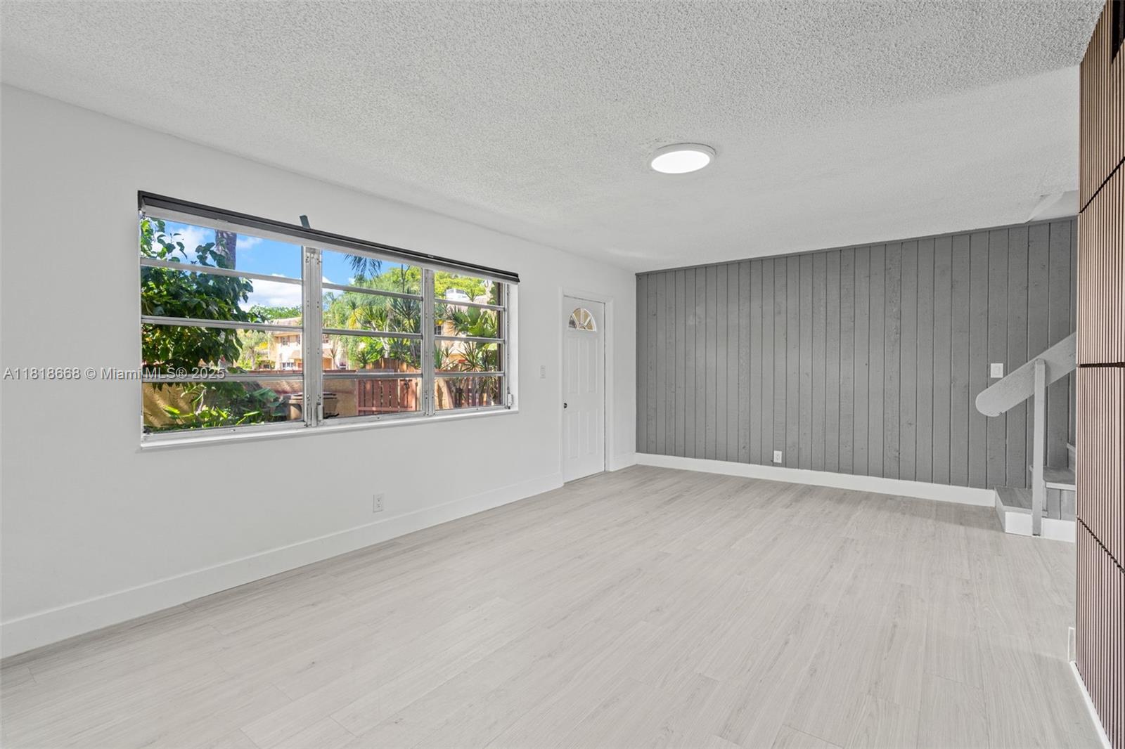 7175 Nova Dr #303, Davie, Florida image 6