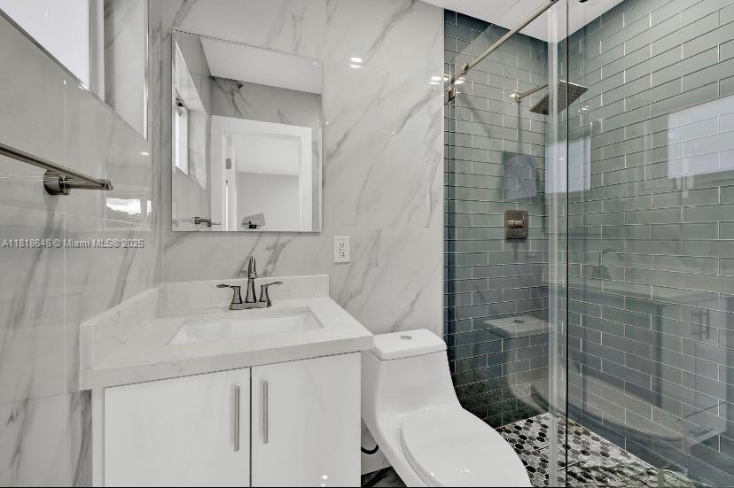 728 SW 4th St, Hallandale Beach, Florida image 13