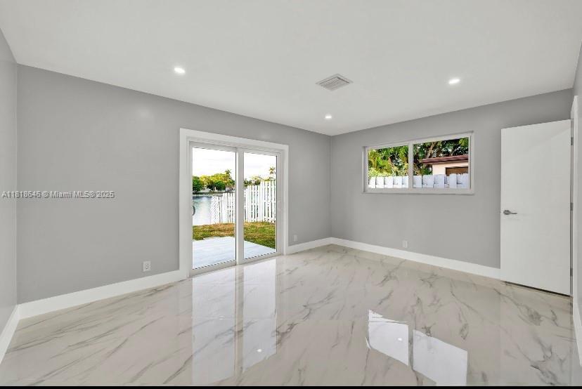 728 SW 4th St, Hallandale Beach, Florida image 14