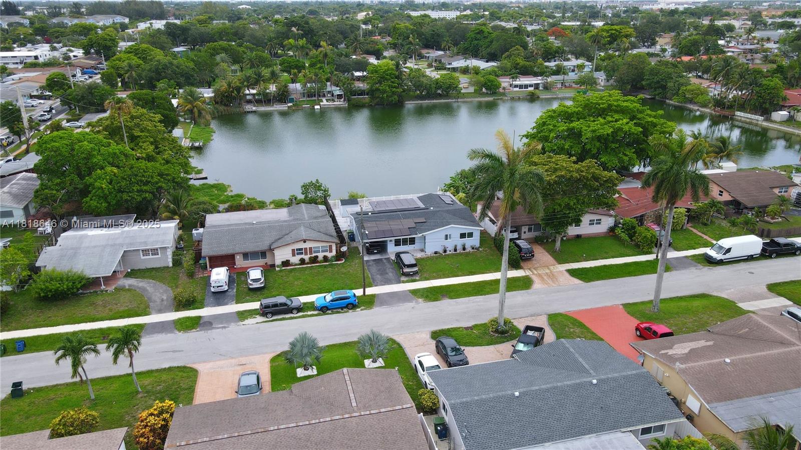 728 SW 4th St, Hallandale Beach, Florida image 18