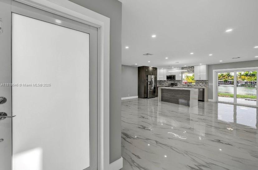 728 SW 4th St, Hallandale Beach, Florida image 2