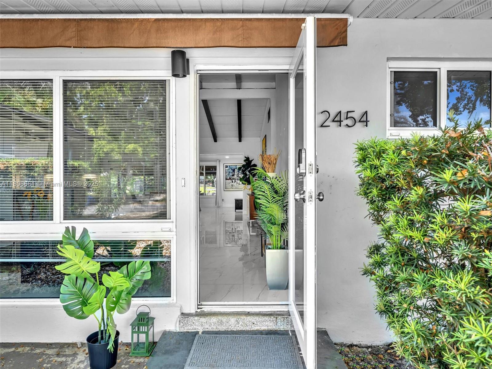2454 W Nassau Ln, Fort Lauderdale, Florida image 1