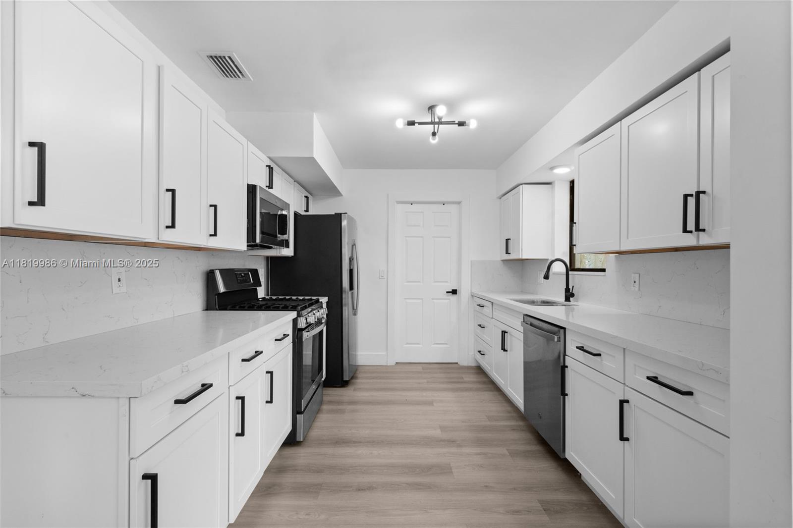 Property photo # 9