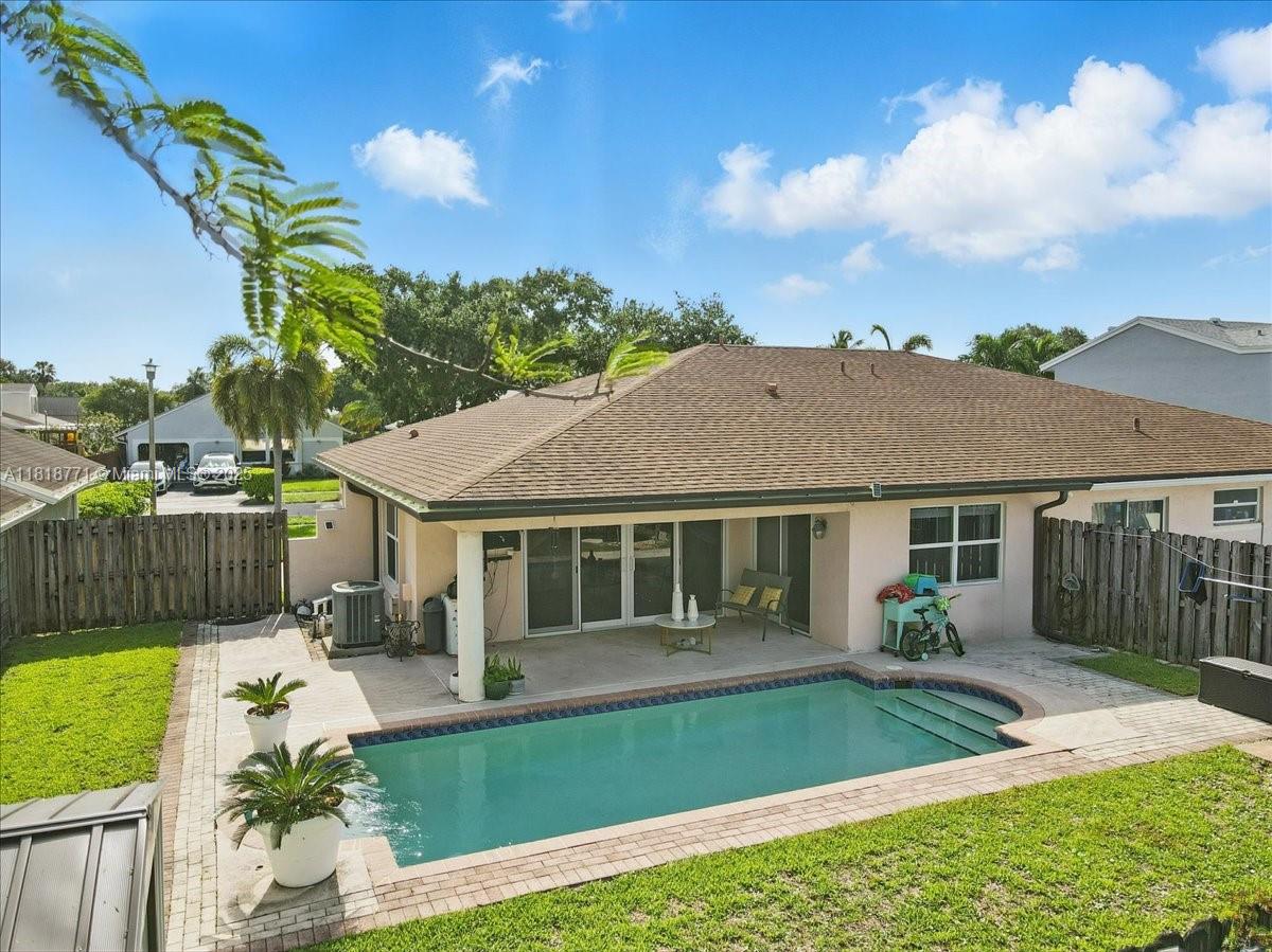 5874 SW 97th Ter, Cooper City, Florida image 1