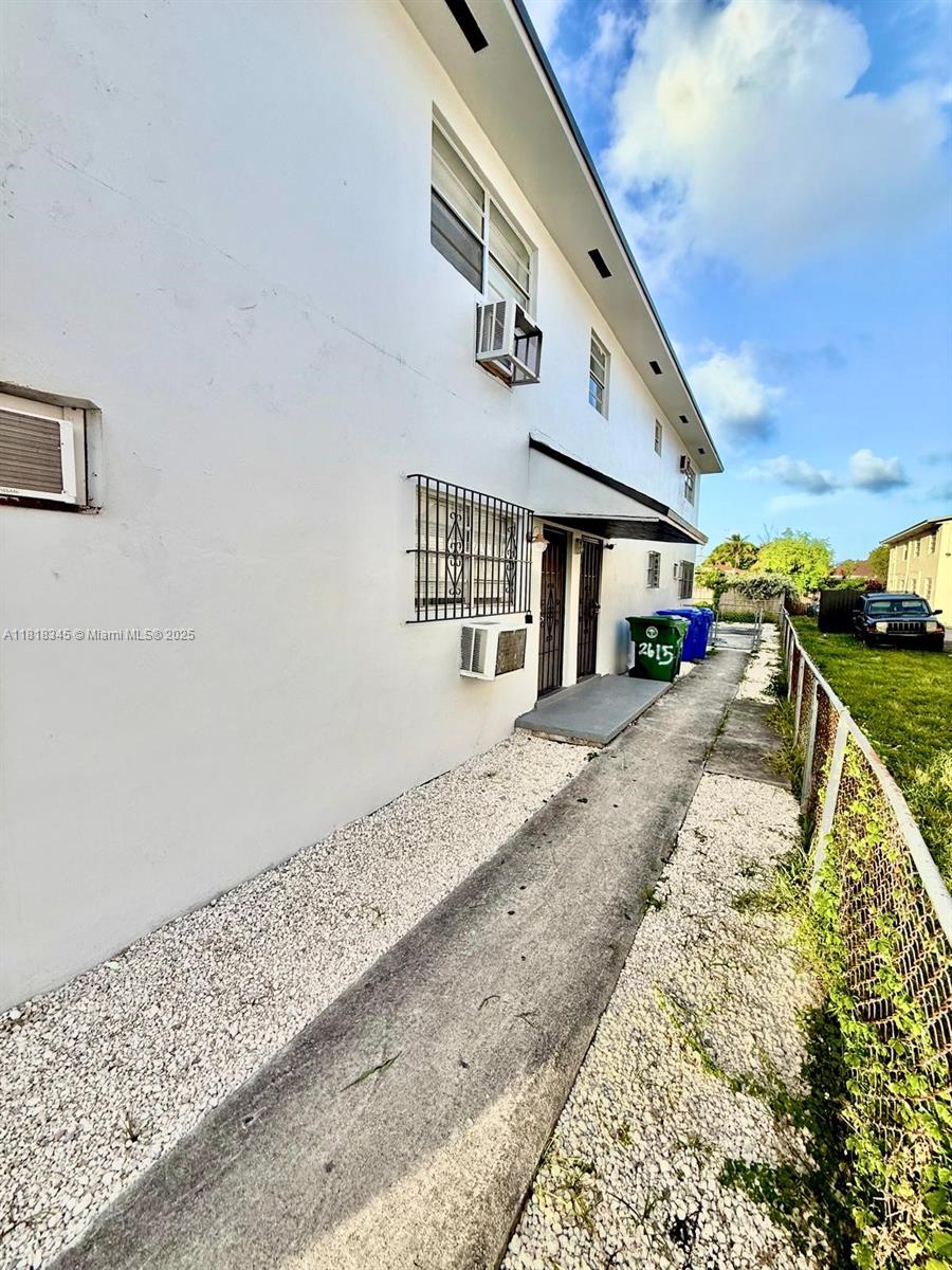 2617 NW 23rd Ave, Miami, Florida image 42