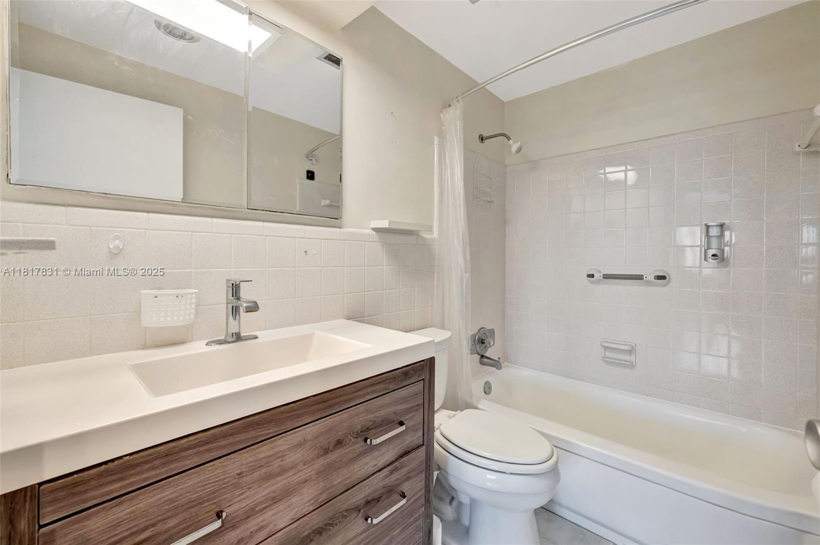 3233 NE 34th St #611, Fort Lauderdale, Florida image 13