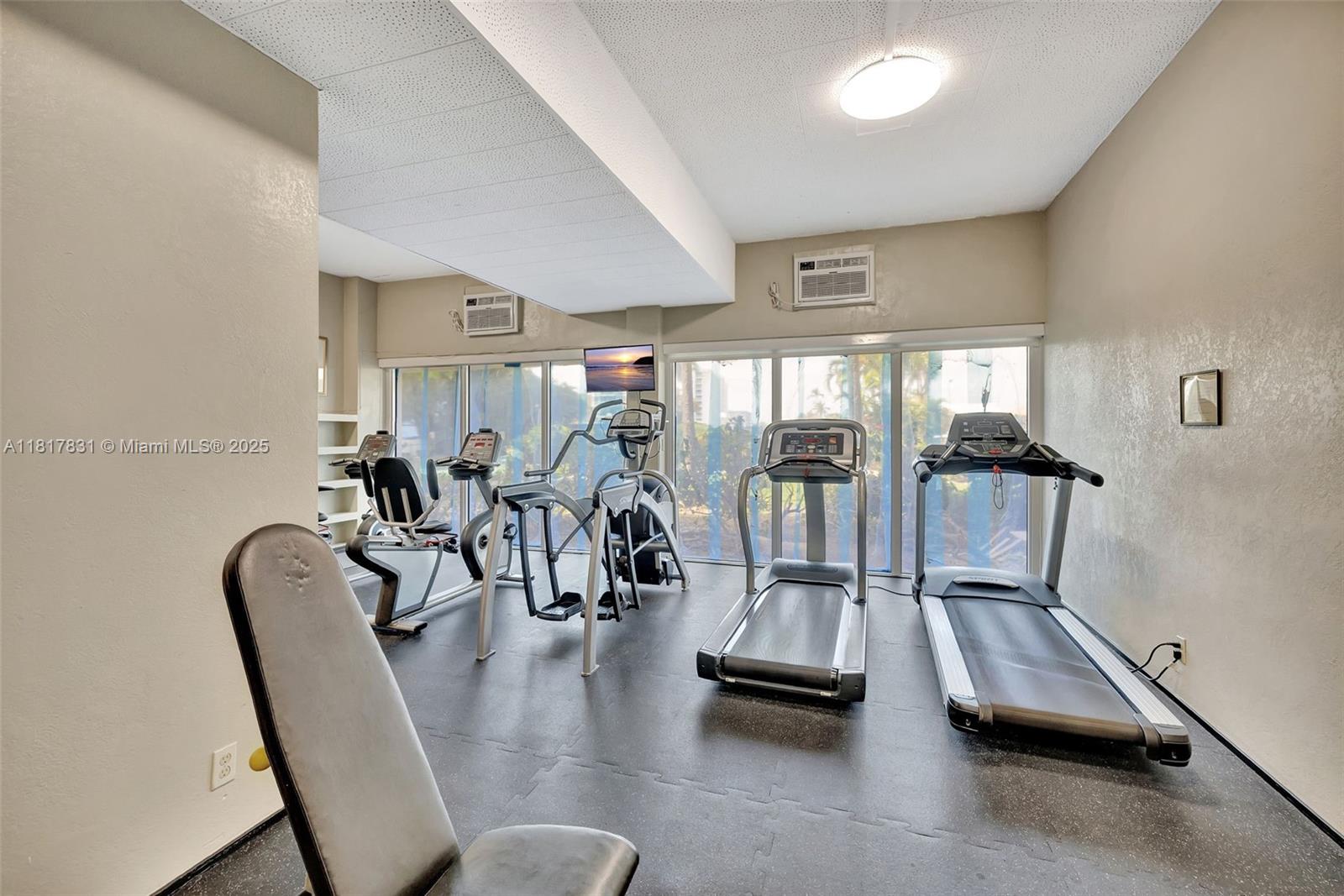 3233 NE 34th St #611, Fort Lauderdale, Florida image 29