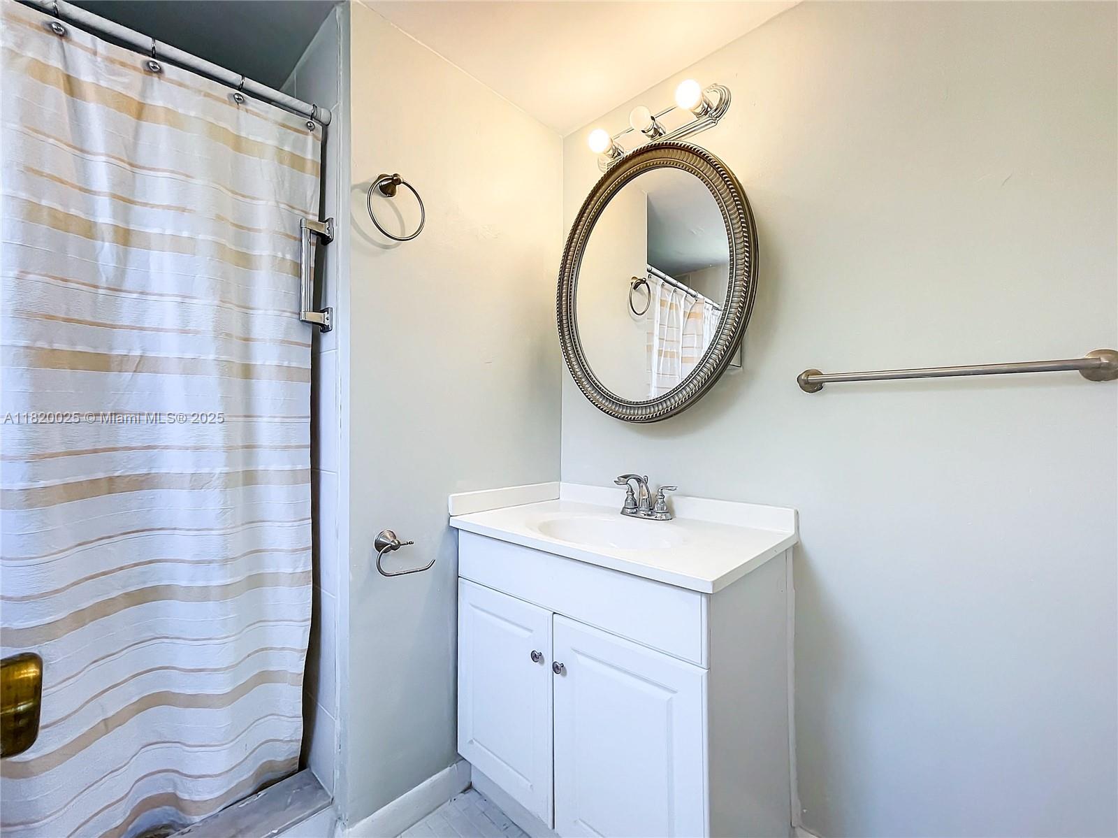 9850 Sunrise Lakes Blvd #212, Sunrise, Florida image 21