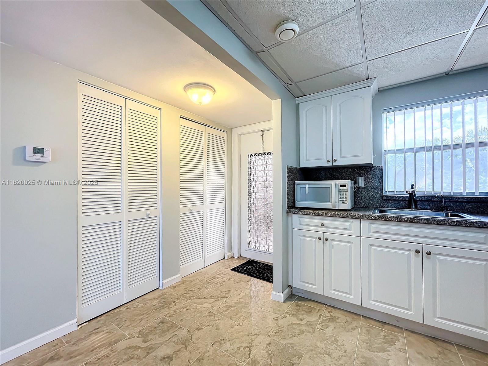 9850 Sunrise Lakes Blvd #212, Sunrise, Florida image 6
