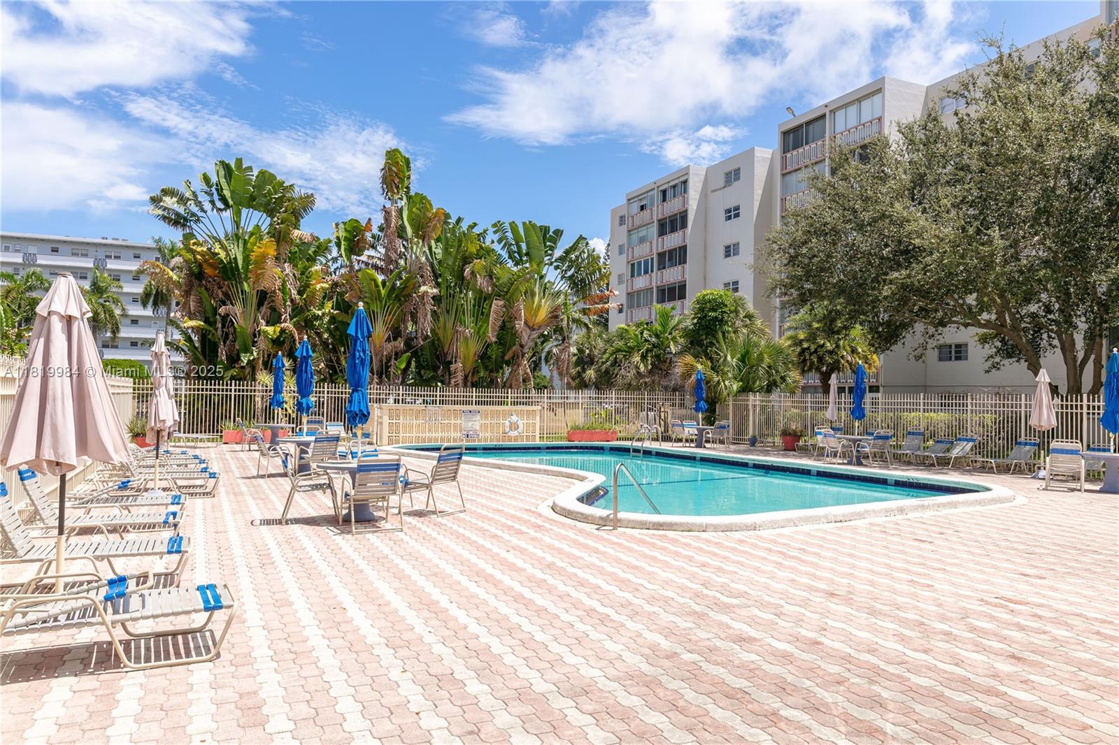 1001 NE 14th Ave #107, Hallandale Beach, Florida image 24