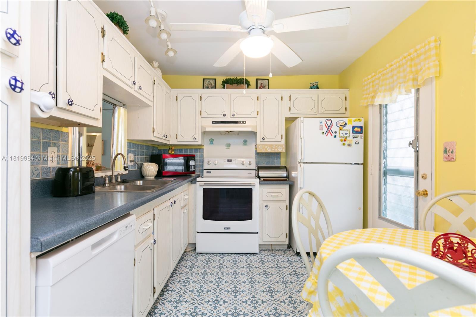 1001 NE 14th Ave #107, Hallandale Beach, Florida image 6