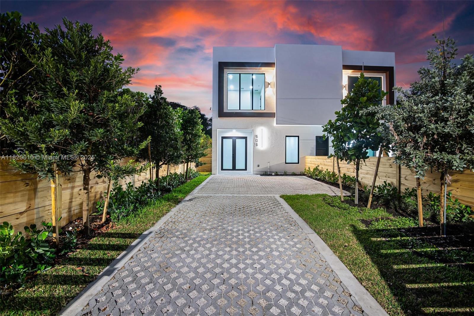 535 NW 52nd St, Miami, Florida image 2