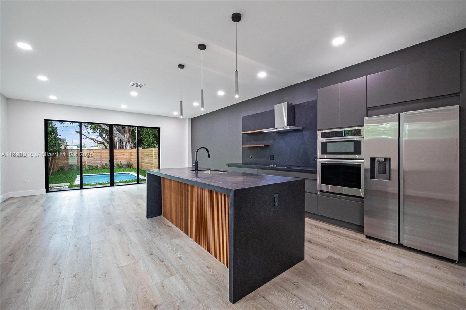 535 NW 52nd St, Miami, Florida image 22