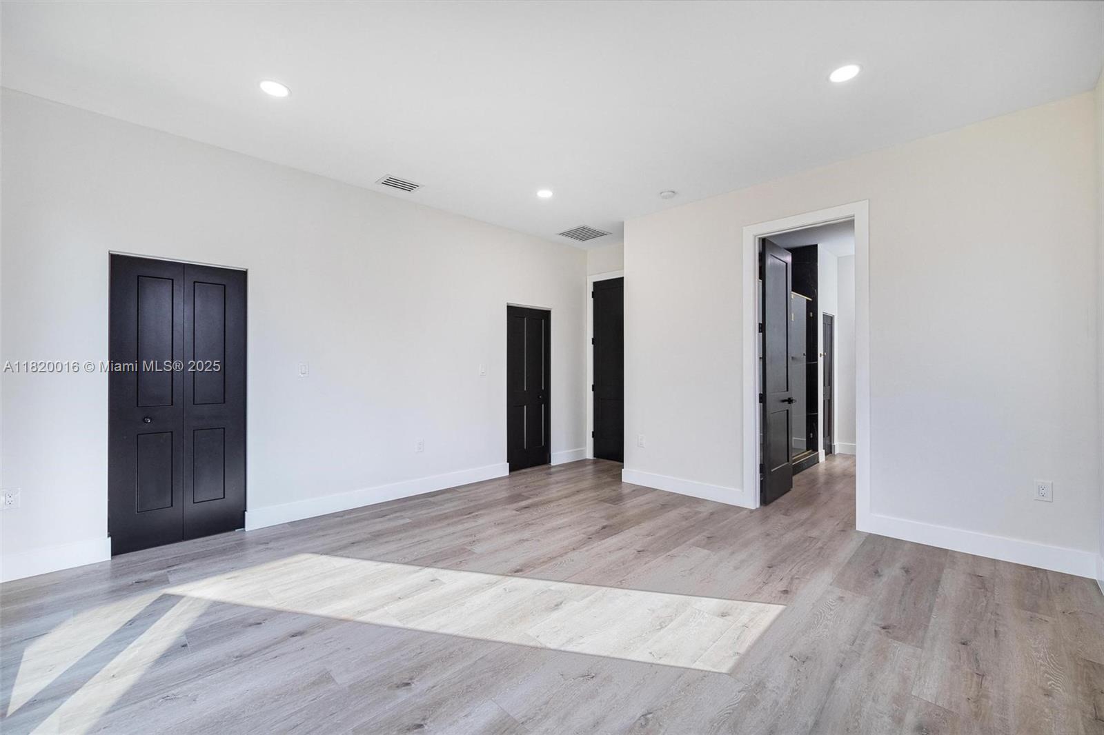 535 NW 52nd St, Miami, Florida image 29