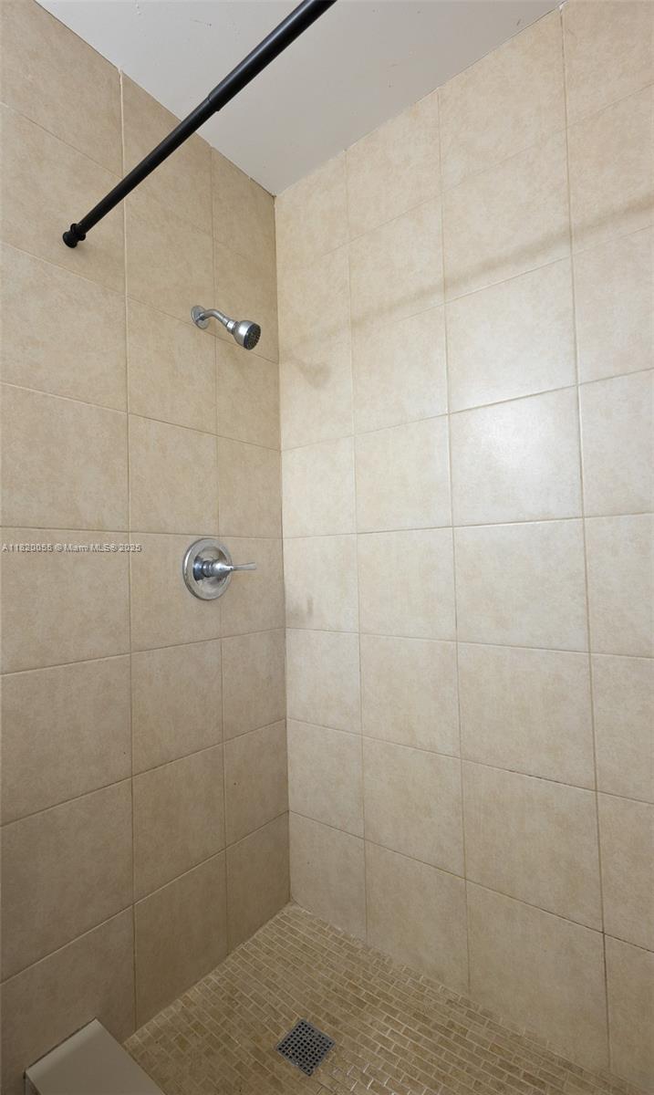 Residential, Miramar, Florida image 14