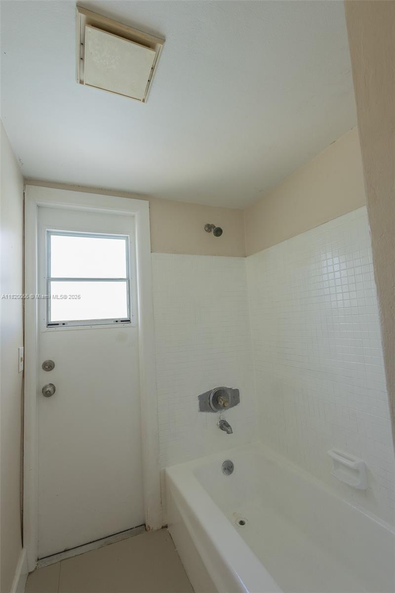Residential, Miramar, Florida image 23