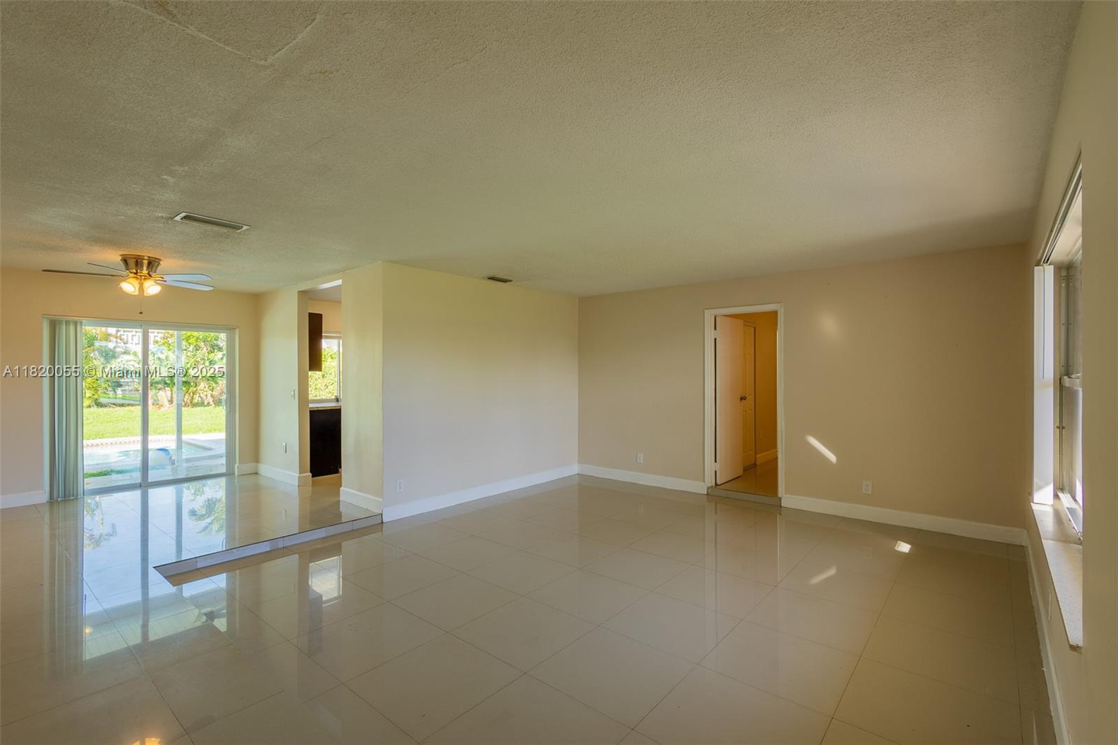 Residential, Miramar, Florida image 4