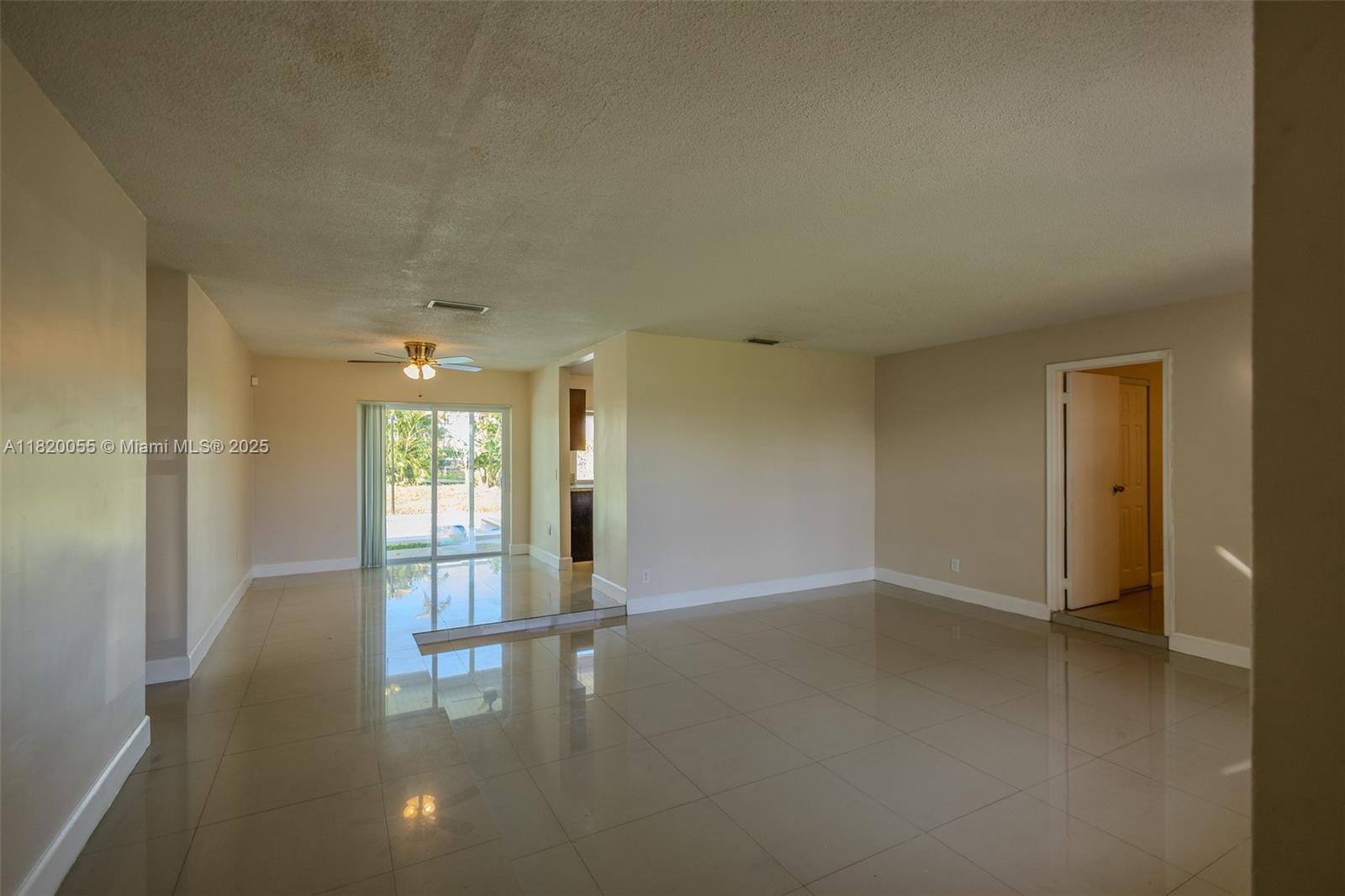 Residential, Miramar, Florida image 5
