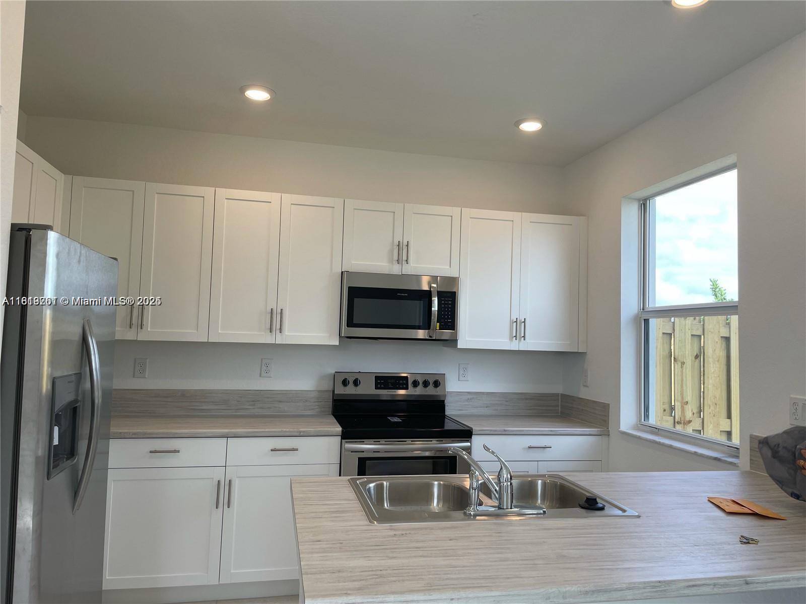 Property photo # 8