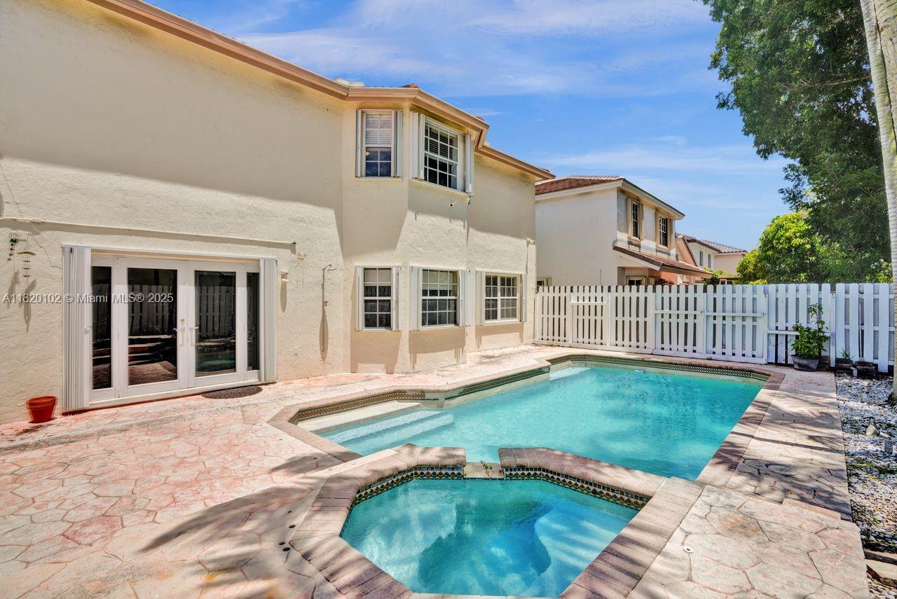 164 Granada Ave, Weston, Florida image 31