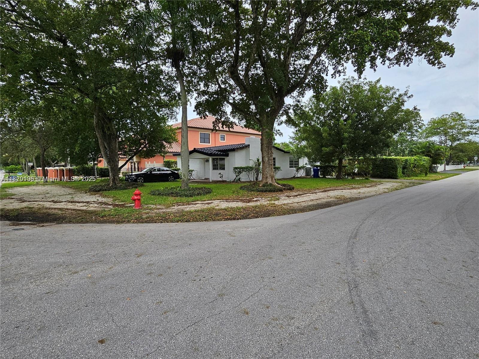 700 NE 7th St, Pompano Beach, Florida image 7
