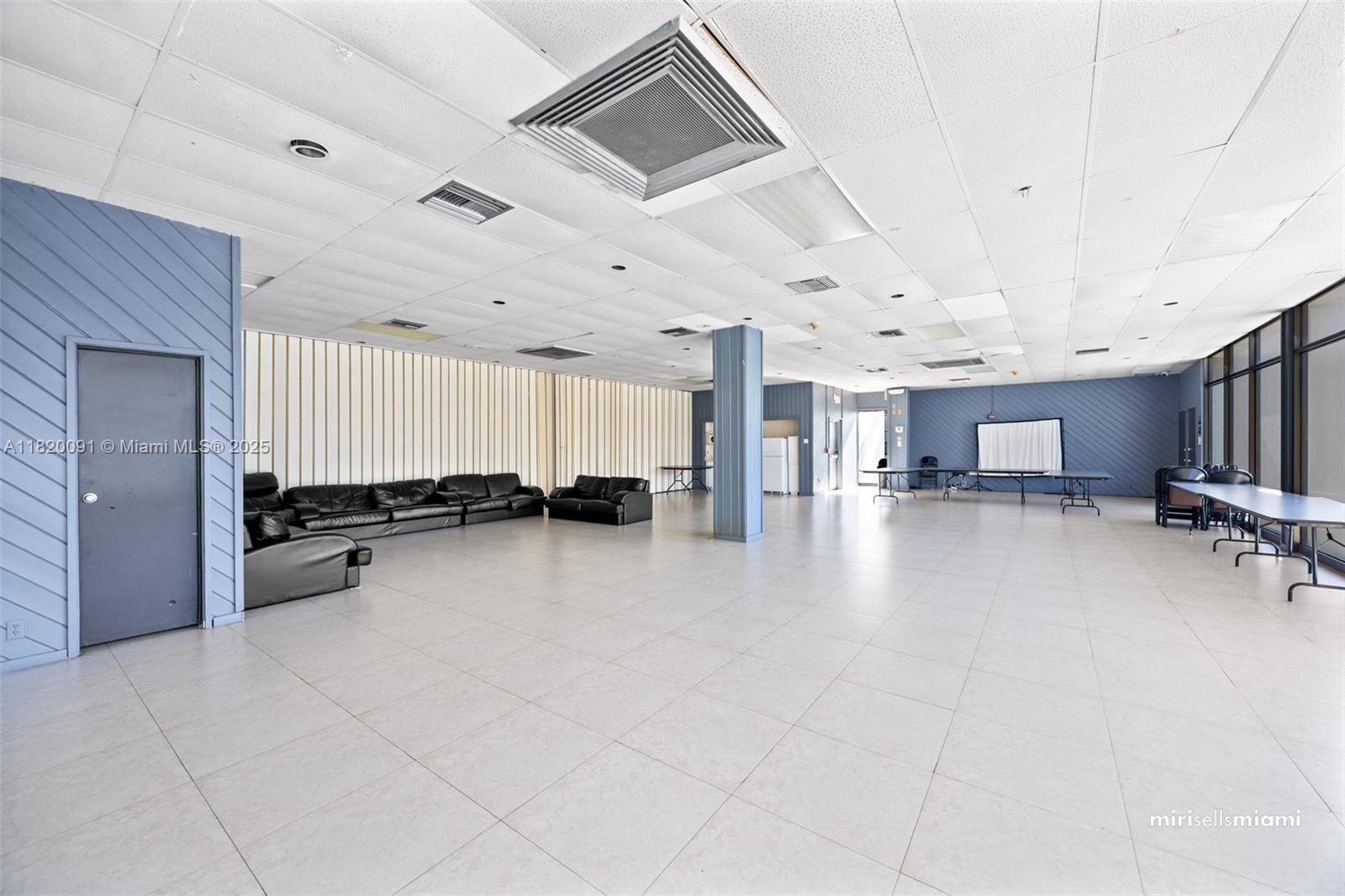 20441 NE 30th Ave #320-9, Aventura, Florida image 28
