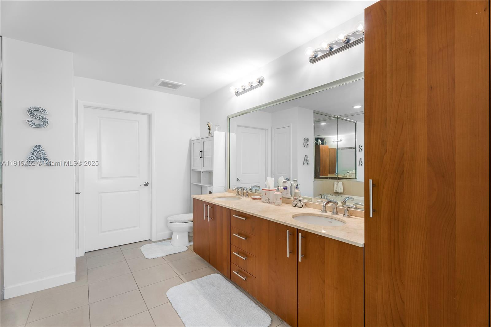 1945 S Ocean Dr #2209, Hallandale Beach, Florida image 10