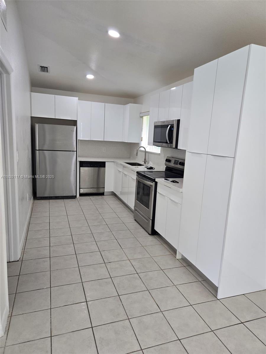 Property photo # 2