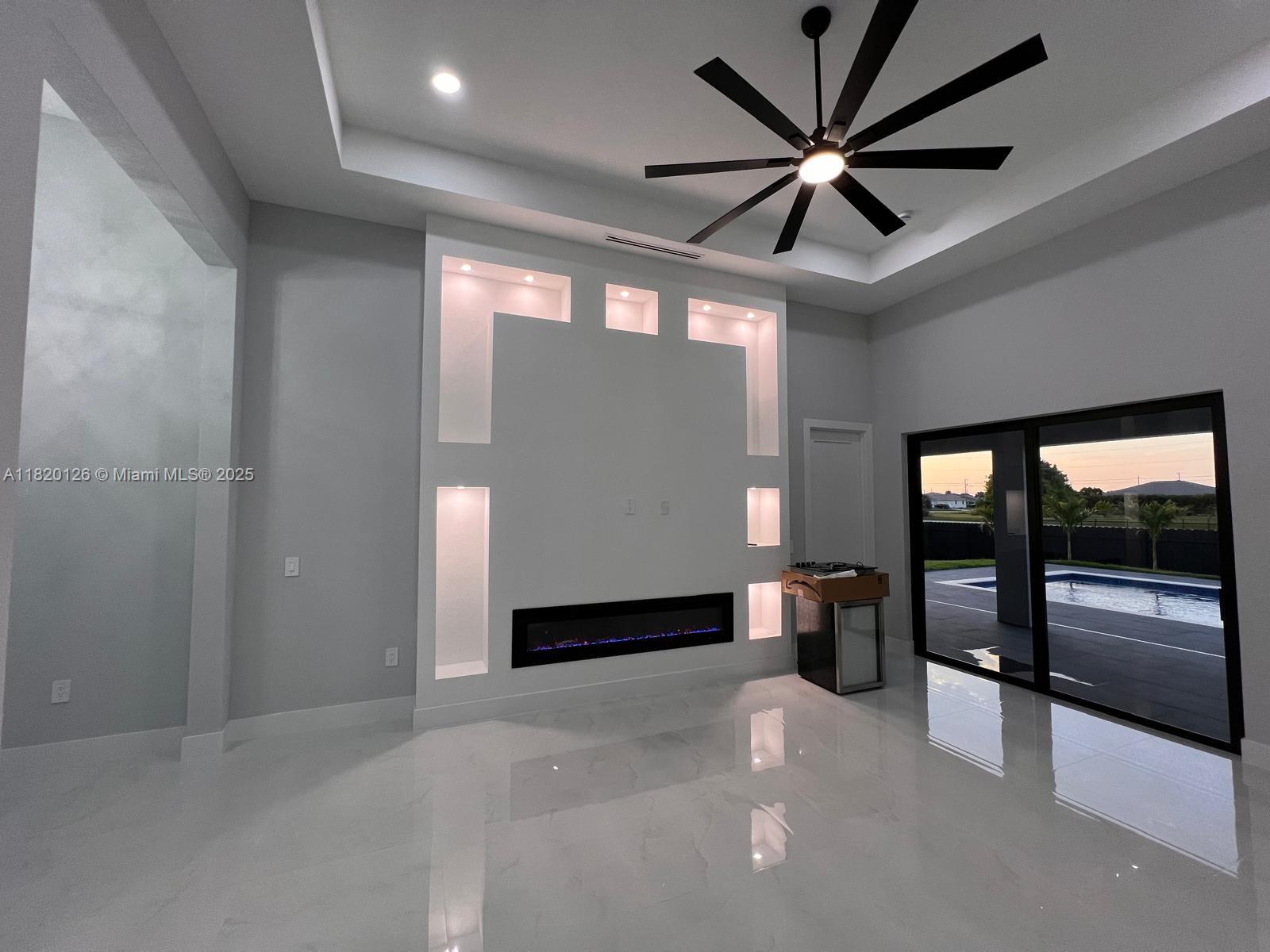 2033 Embers Pkwy, Cape Coral, Florida image 39