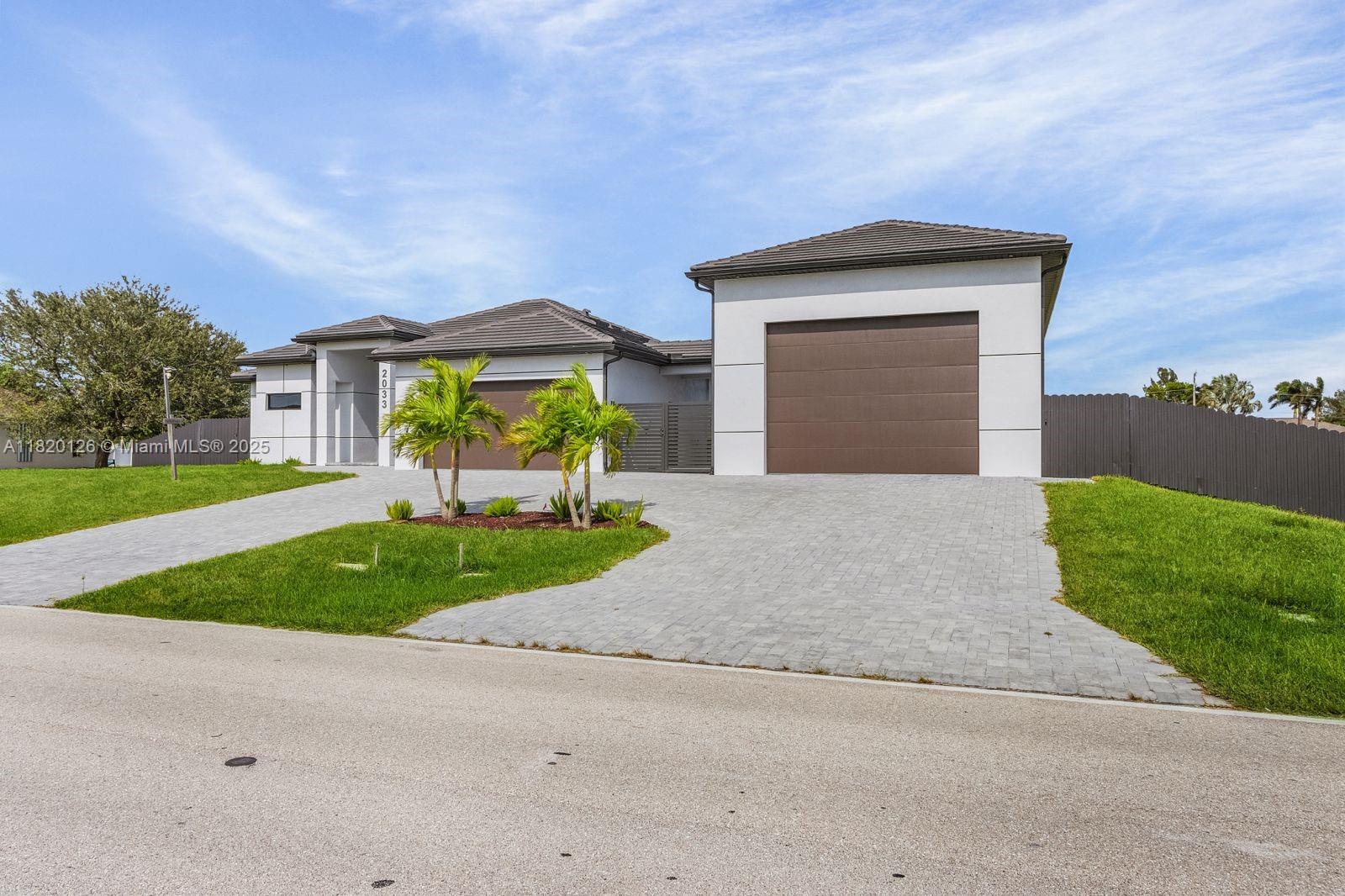 2033 Embers Pkwy, Cape Coral, Florida image 4
