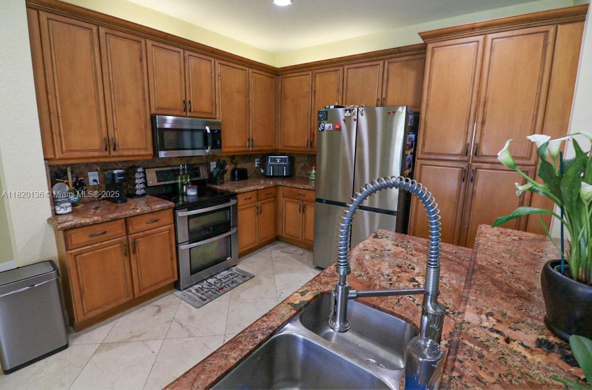 4591 SW 131st Ter, Miramar, Florida image 9