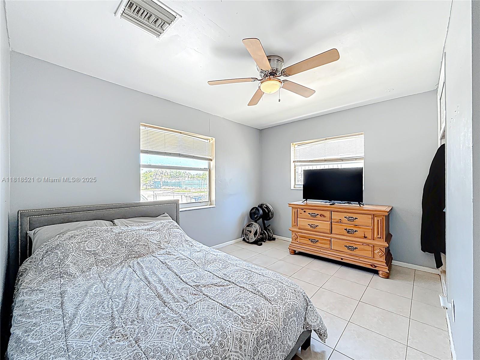 1301 SW 33rd Ter, Fort Lauderdale, Florida image 21