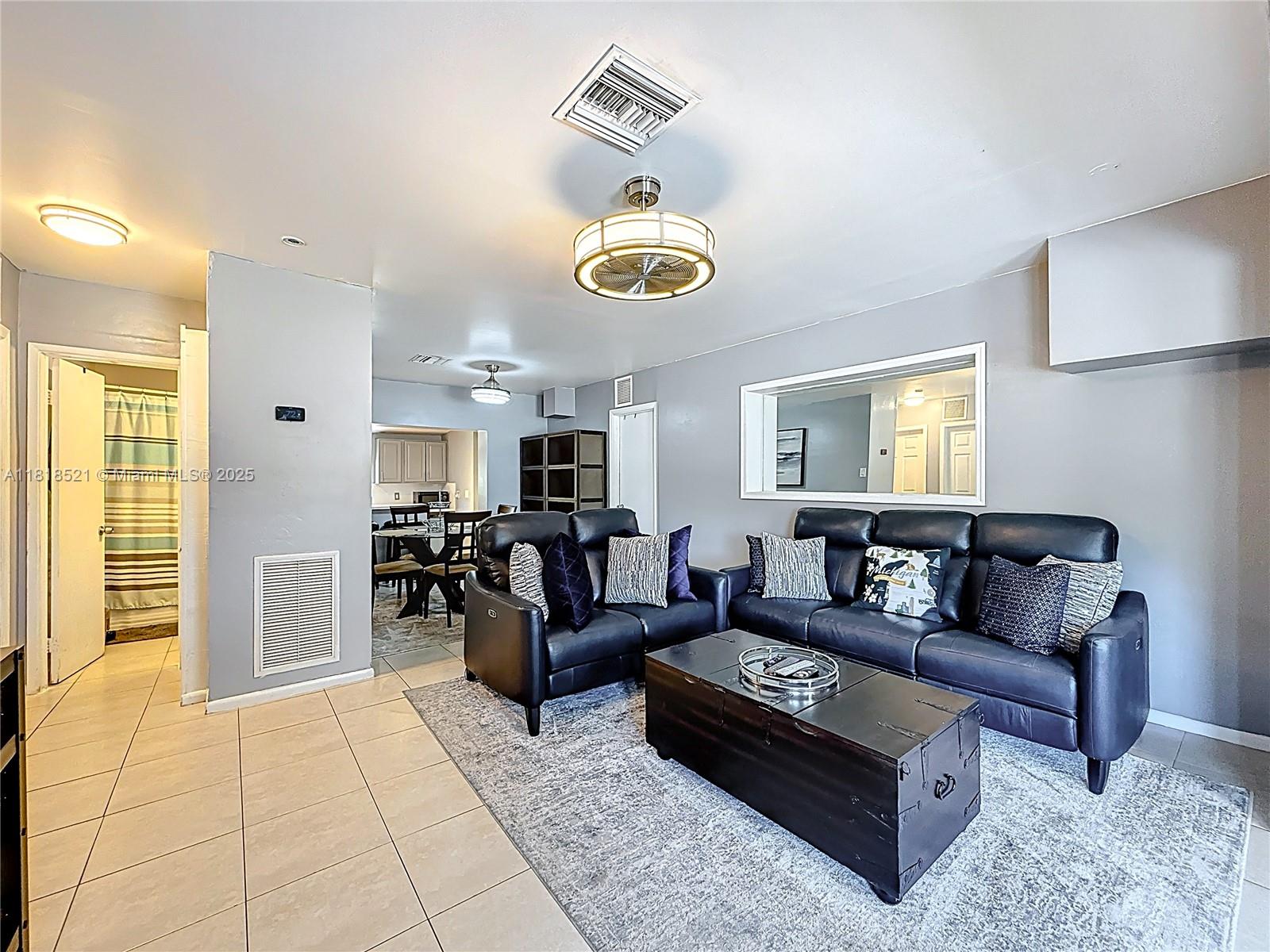 1301 SW 33rd Ter, Fort Lauderdale, Florida image 3