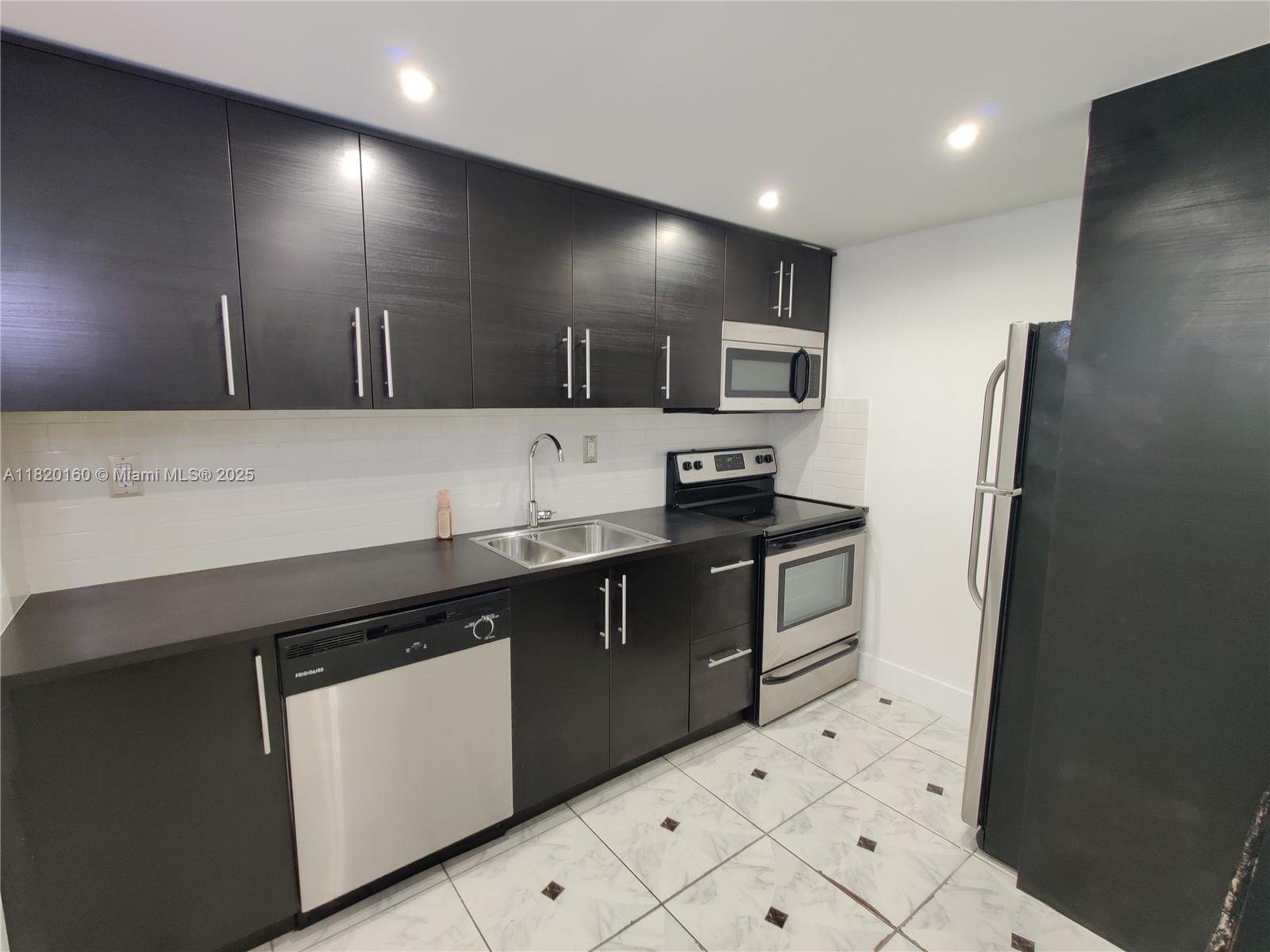 Property photo # 9