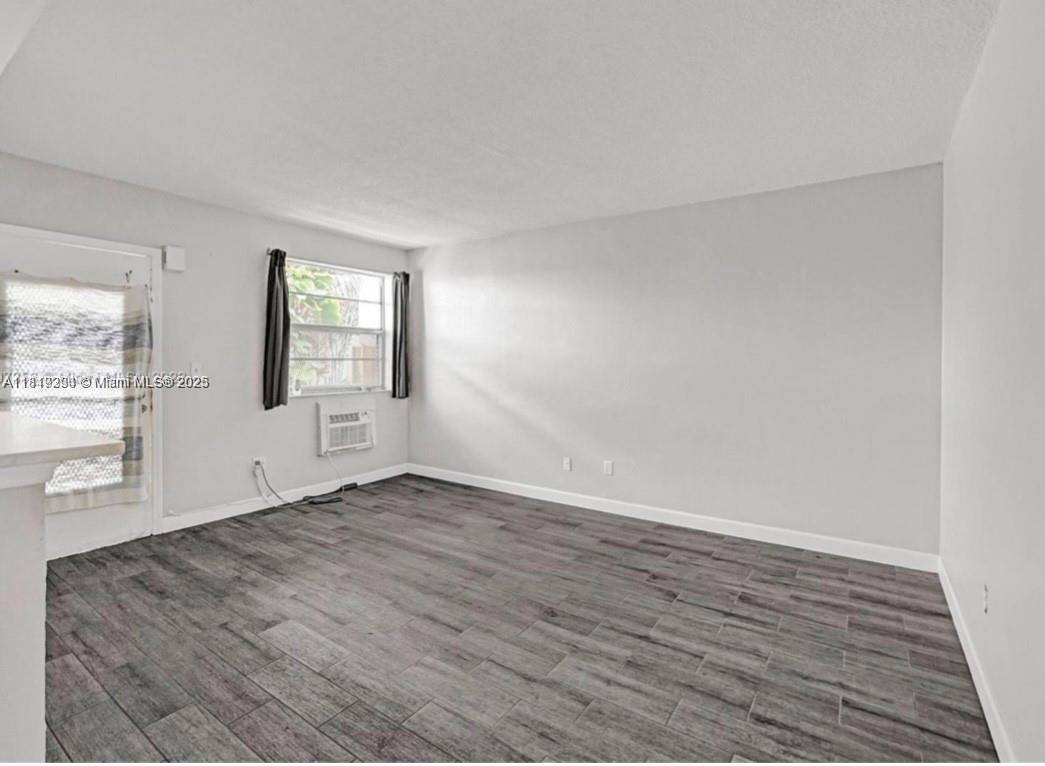 533 Meridian Ave #11, Miami Beach, Florida image 11