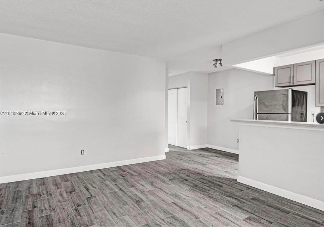 533 Meridian Ave #11, Miami Beach, Florida image 3