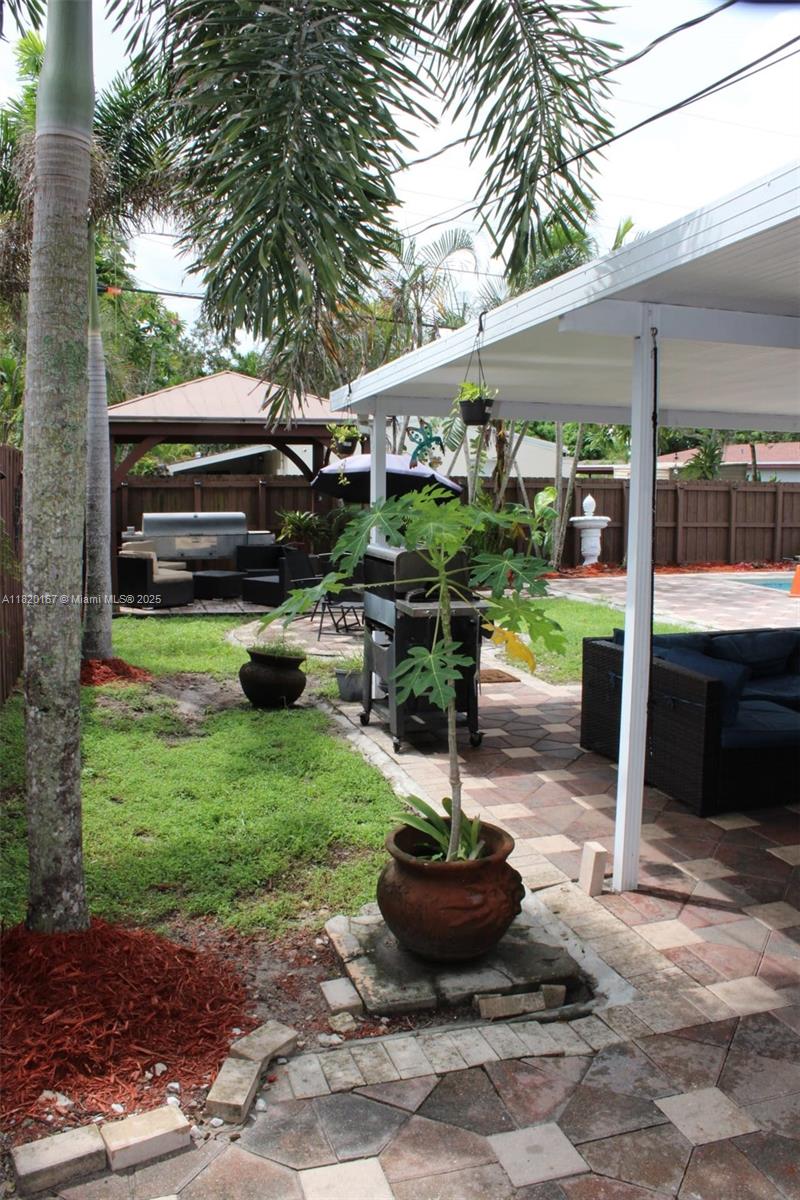 6810 Douglas St, Hollywood, Florida image 20