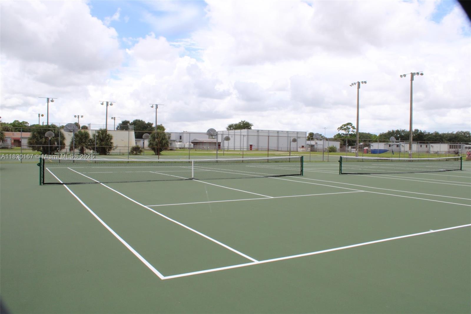 6810 Douglas St, Hollywood, Florida image 28