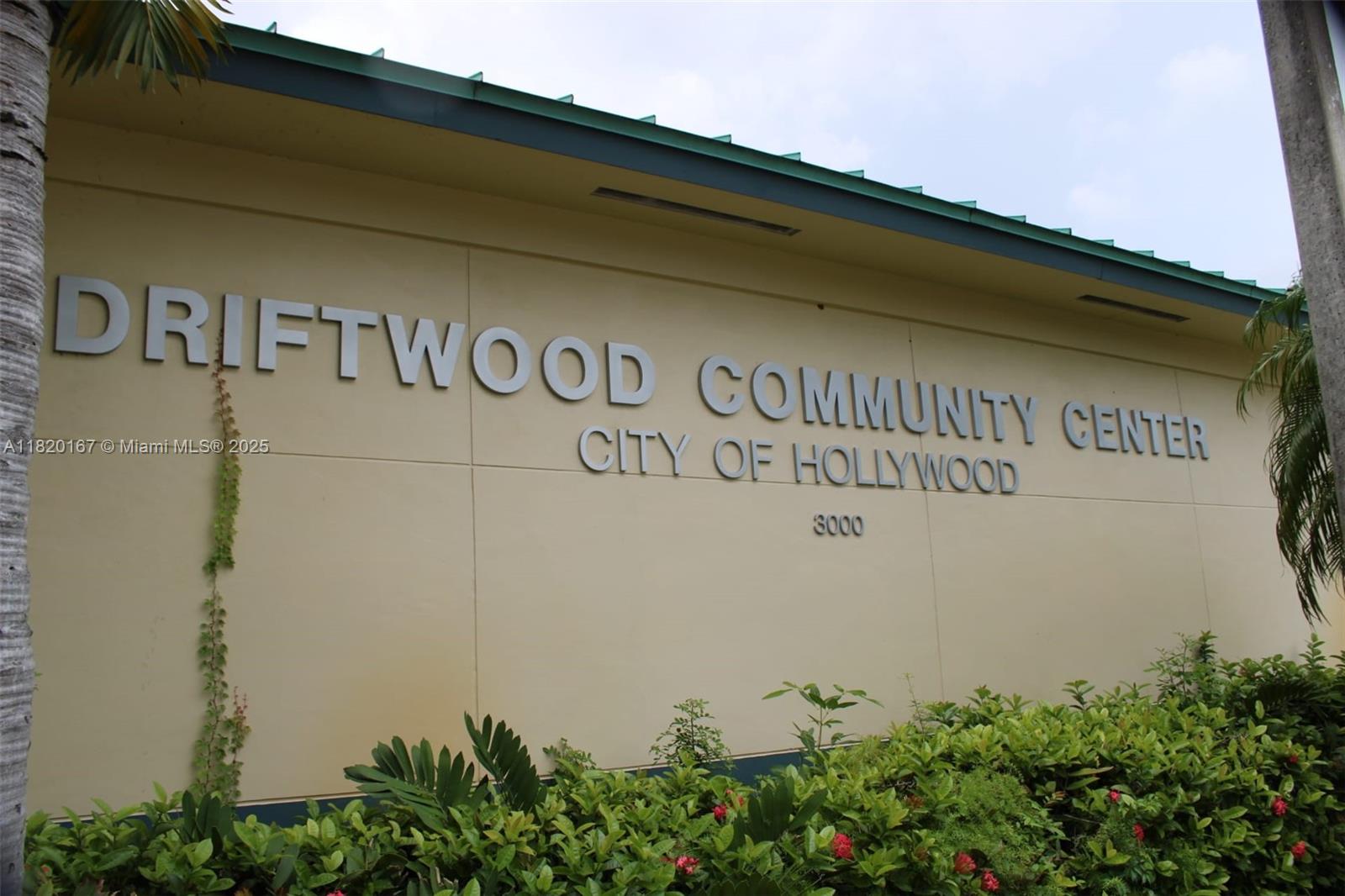6810 Douglas St, Hollywood, Florida image 31