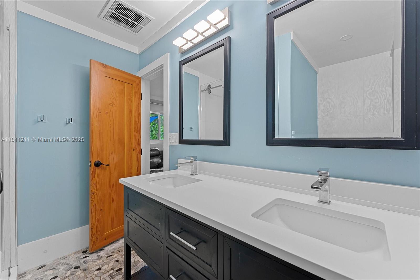 901 W Tropical Way, Plantation, Florida image 18